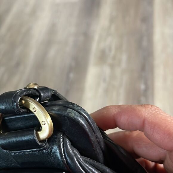 ELLEN TRACY LEATHER PURSE   - Picture 12 of 16